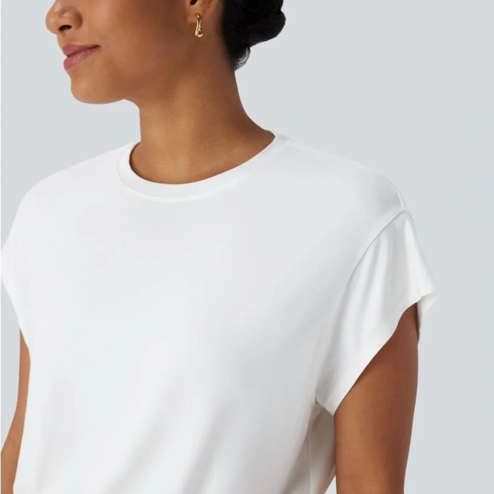 Halara NWT Women's Round Neck Batwing Sleeve Work T-Shirt White Size Small NEW - Picture 3 of 13